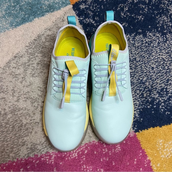 Clove Shoes Clove Womens Classic Limited Edition Nursing Shoes In